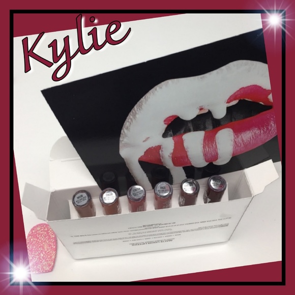 New Kylie Mini Holiday Edition lipstick 6pk - Picture 5 of 7